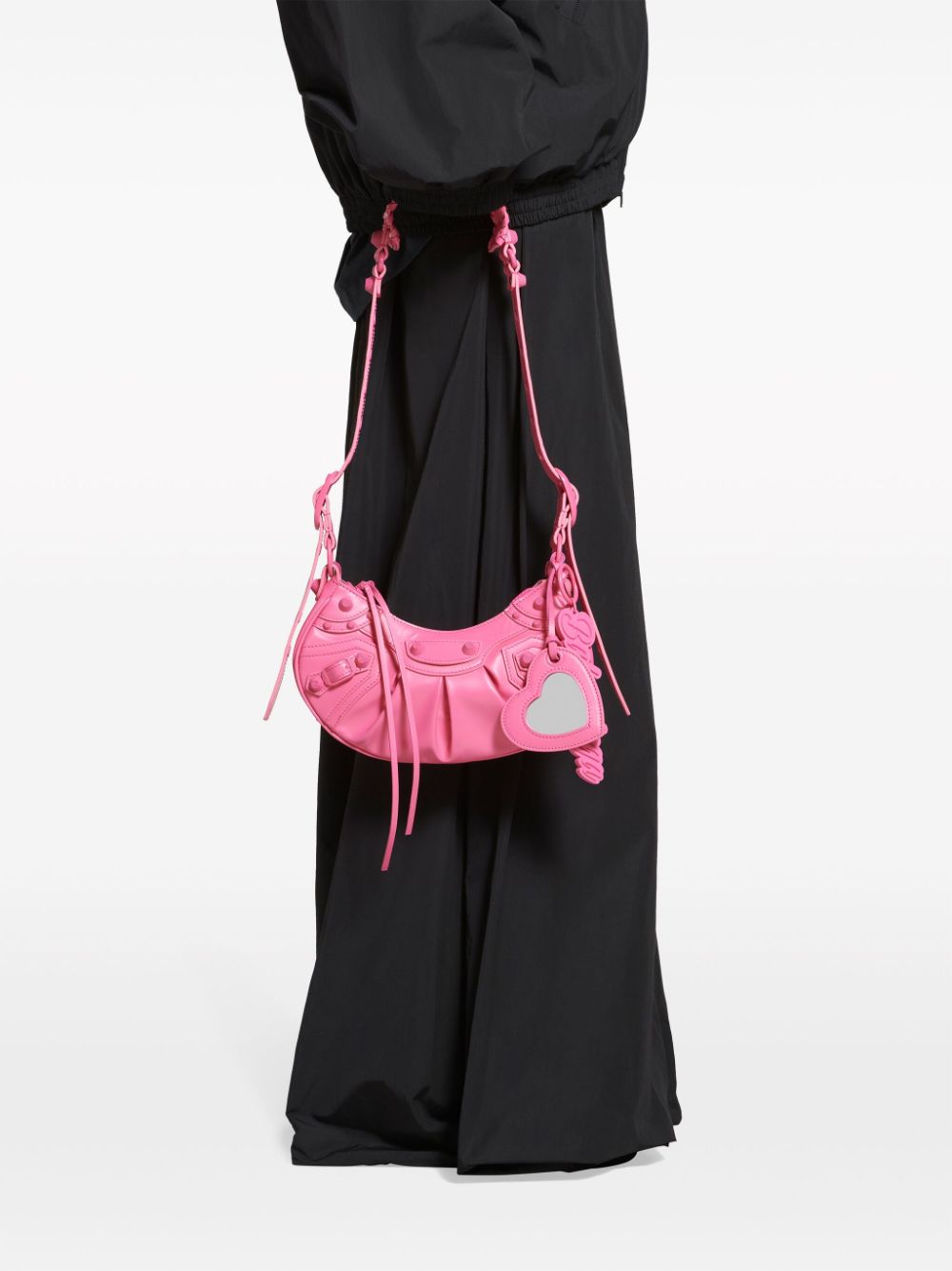 fw23---balenciaga main---6713092aan65639_3_p.jpg