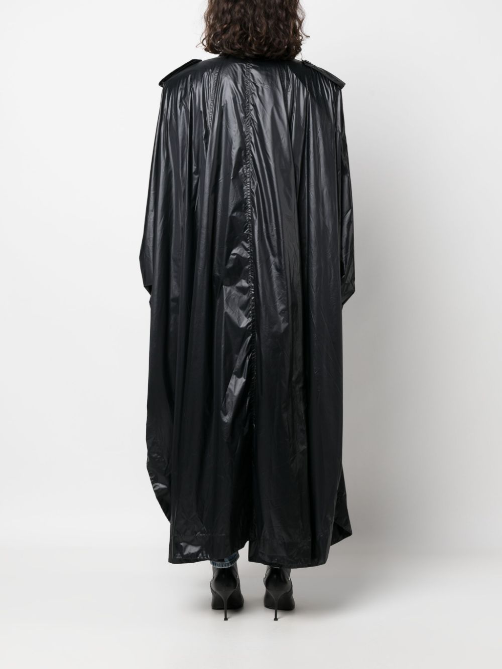 fw23---saint laurent pre---747050y5f651000_5_p.jpg