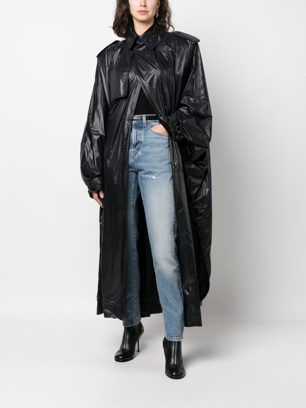 fw23---saint laurent pre---747050y5f651000_6_p.jpg
