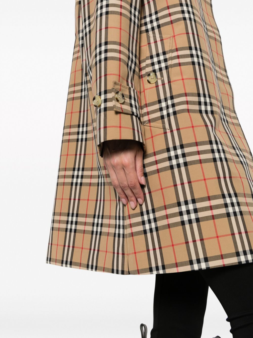 fw23---burberry pre---8072680a7028_4_p.JPEG