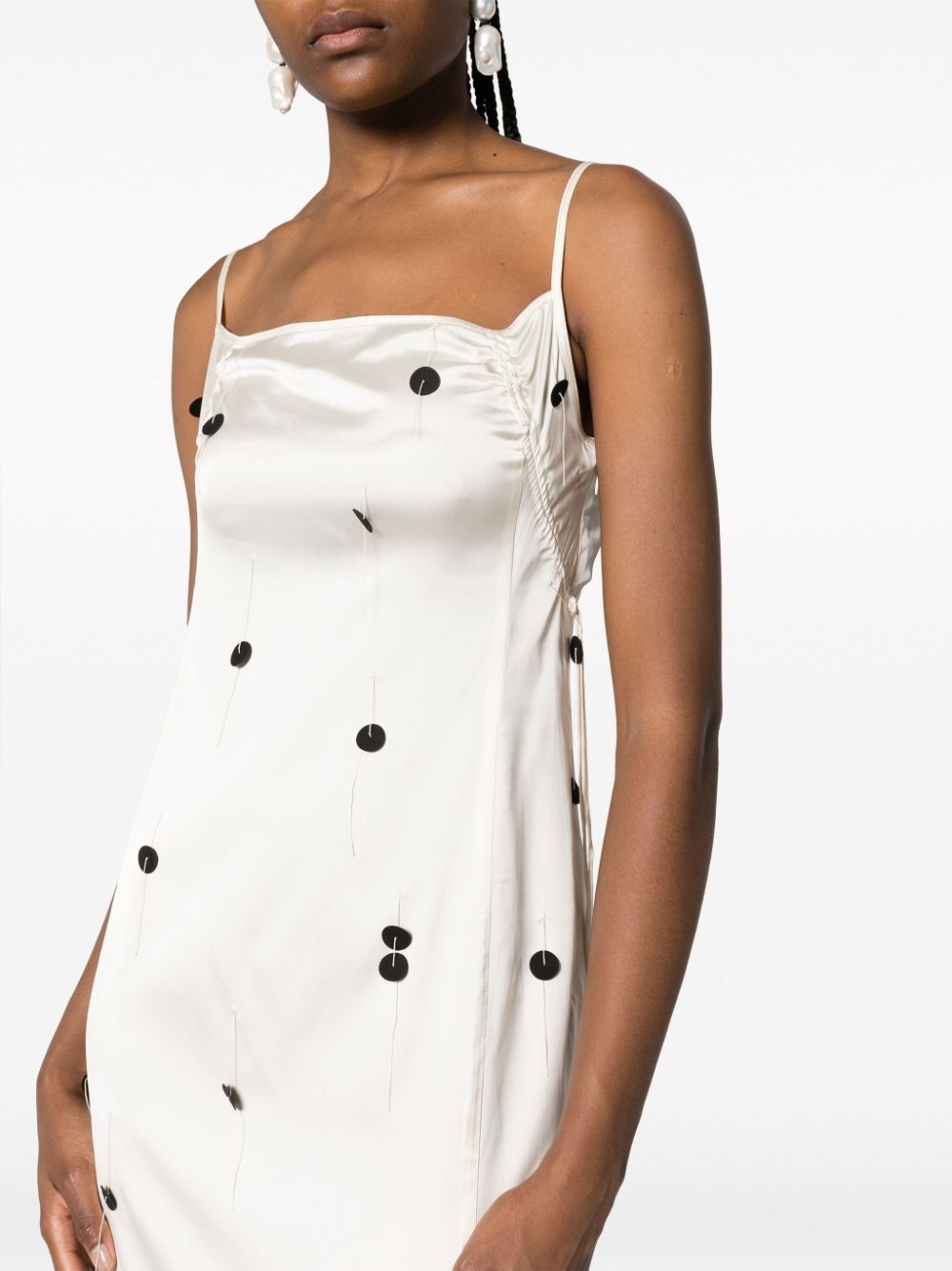 fw23---jacquemus---233dr0741000offwhiteblack_1_p.jpg