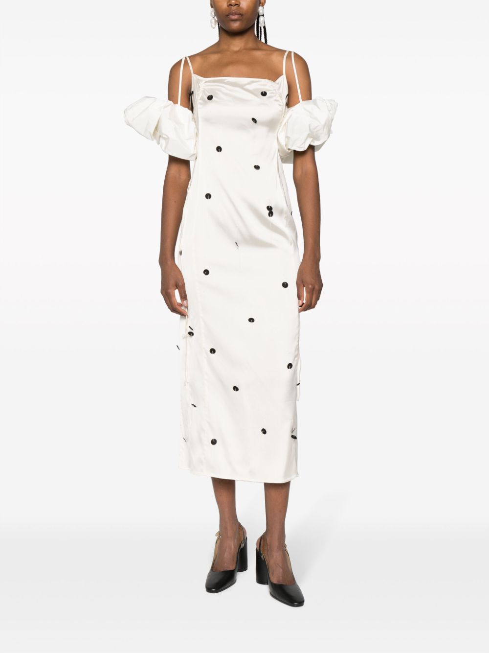 fw23---jacquemus---233dr0741000offwhiteblack_4_p.jpg