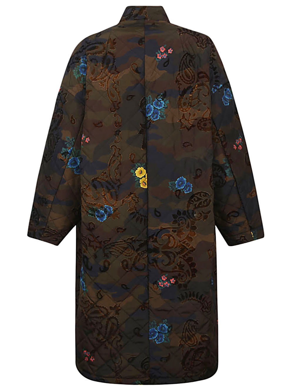 fw23---konrad---petracamouflage_1_p.jpg