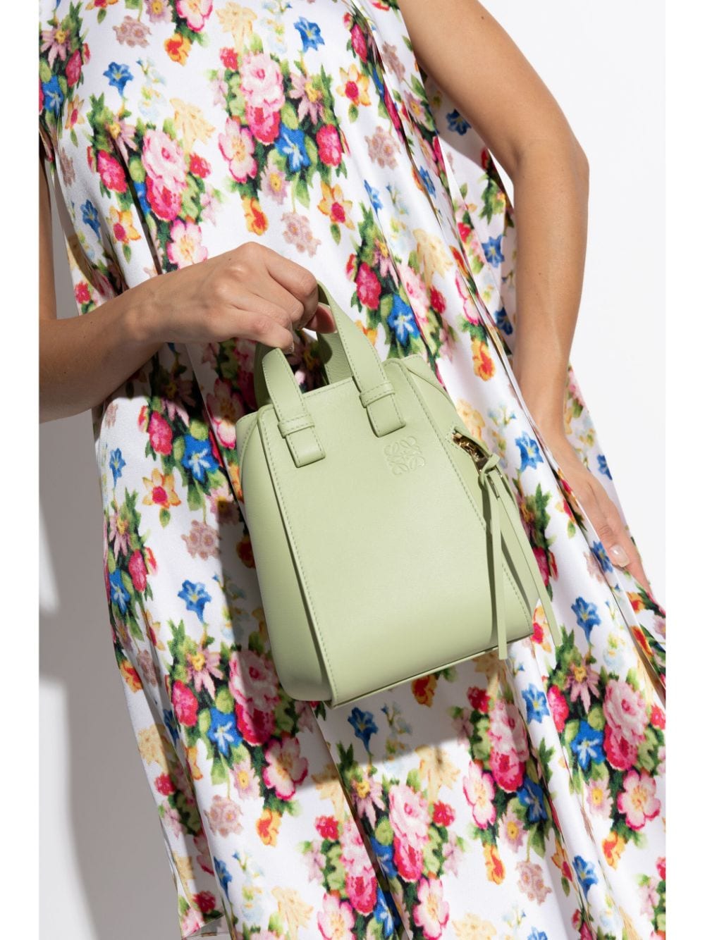 fw24---loewe main---a538h13x103916_4_p.JPEG