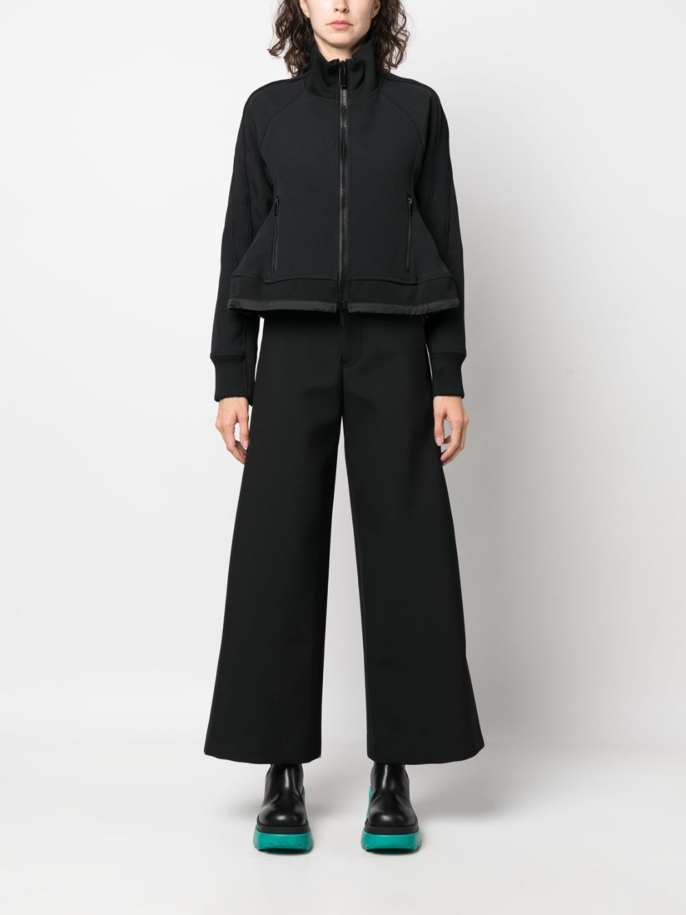 fw23---sacai pre---23-06771001_2_p.jpg