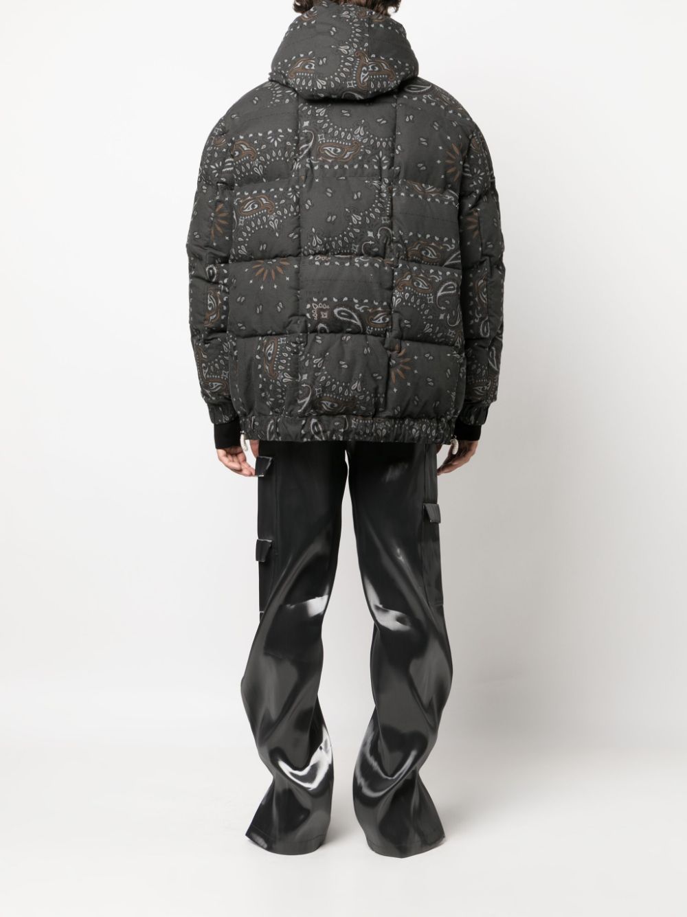 fw23---sacai pre---23-03149m301_2_p.JPEG