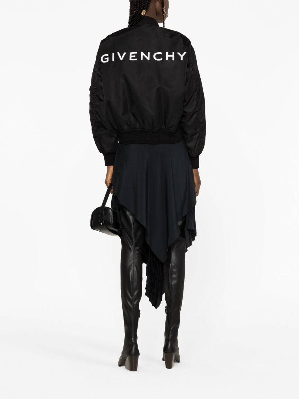 ss24---givenchy pre---bw00hg1ycl001_3_p.jpg