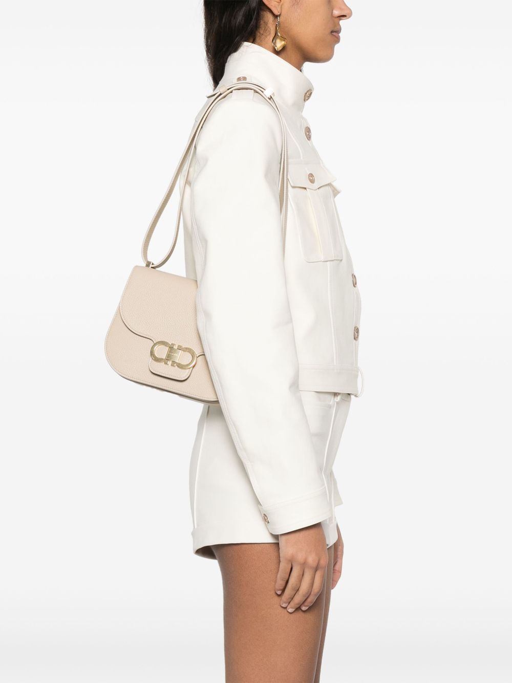 ss25---ferragamo pre---219867781035007_3_p.jpg