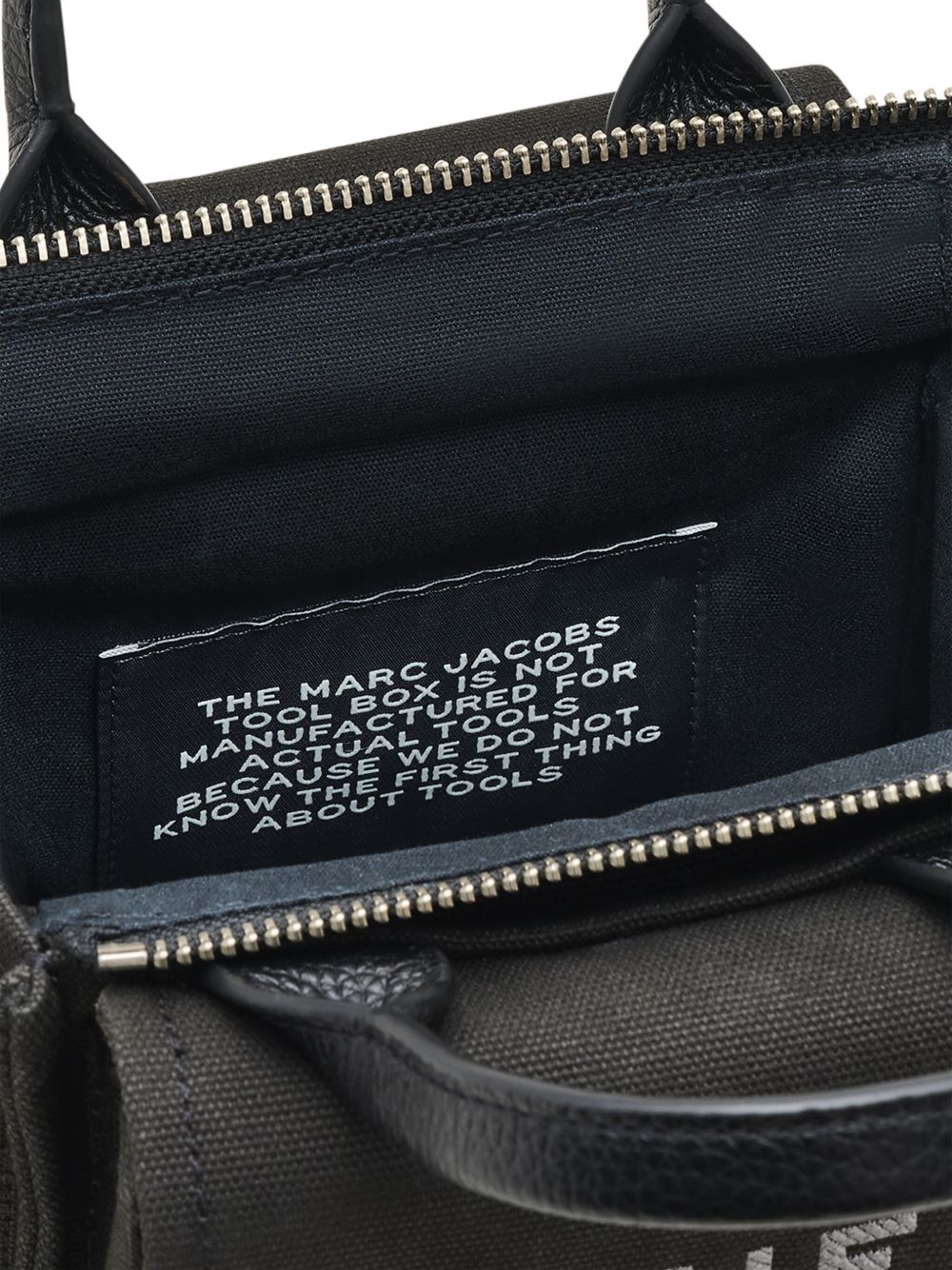 ss25---marc jacobs pre---2s4hcr006h03001_6_p.jpg