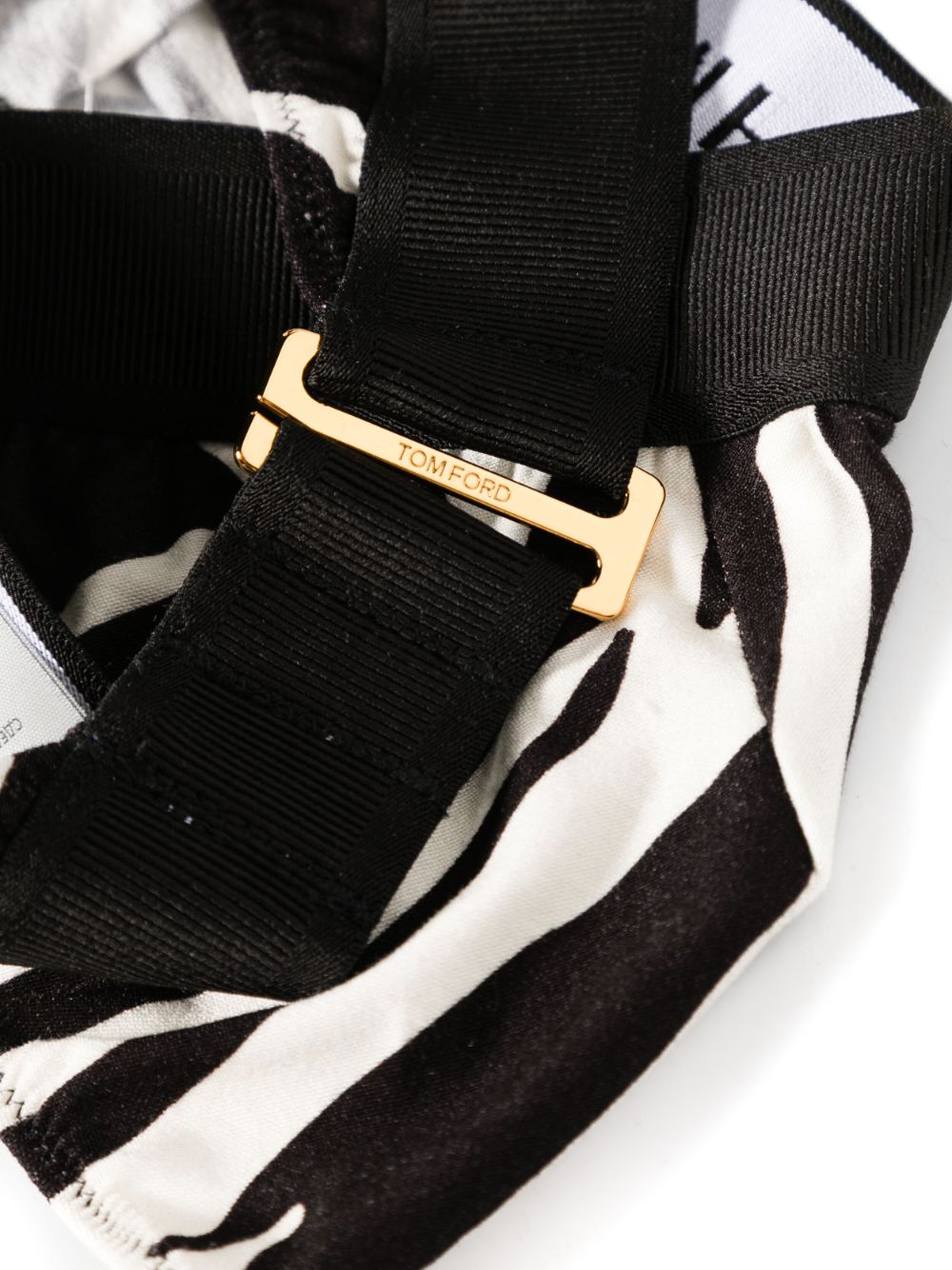 ss25---tom ford pre---brj009jep032xecbl_1_p.jpg
