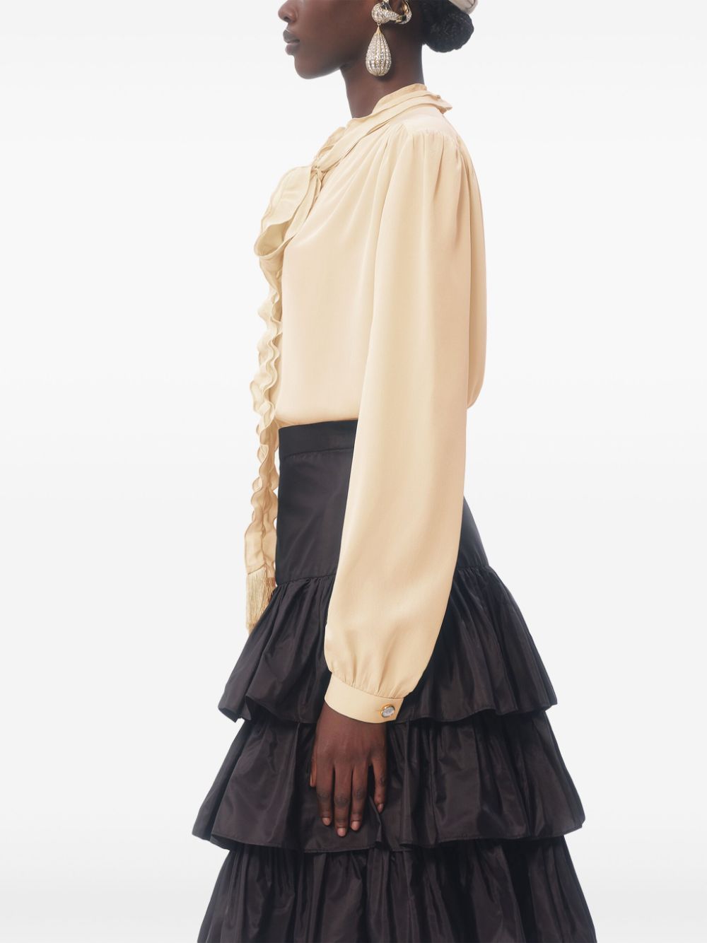 ss25---valentino pre---bab77590fet5_1_p.jpg