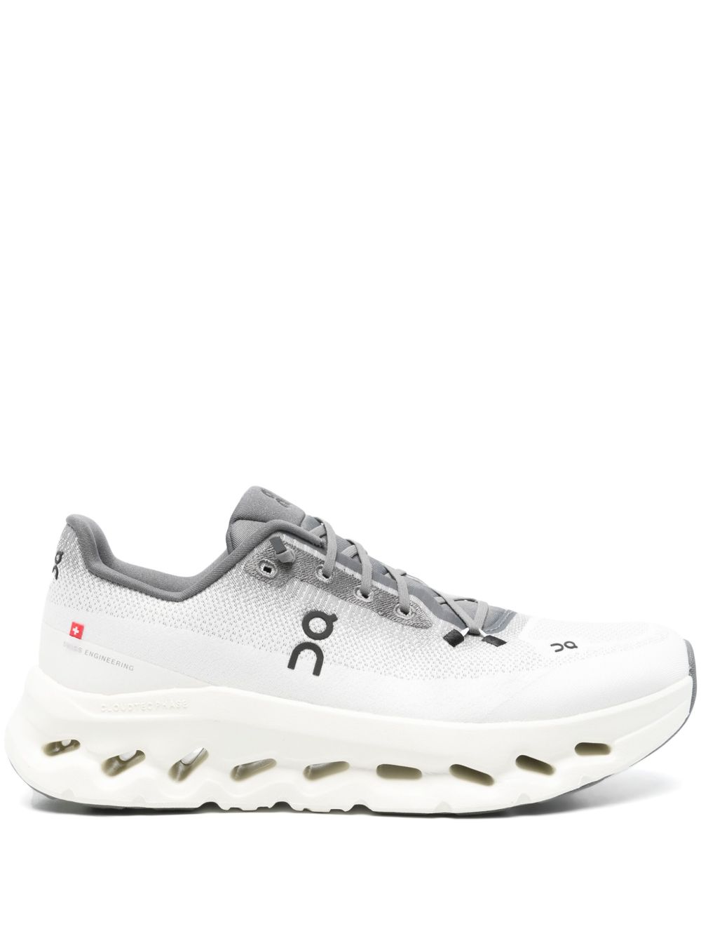 ss25---on running---3me10103247rock()ivory.jpg