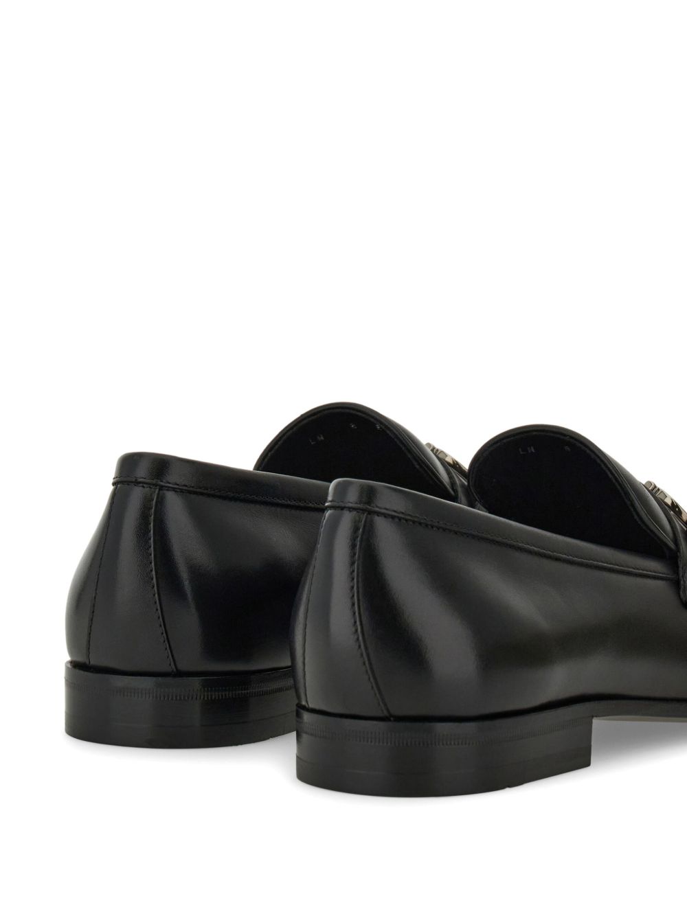 ss25---ferragamo pre---029268778978002_3_p.jpg
