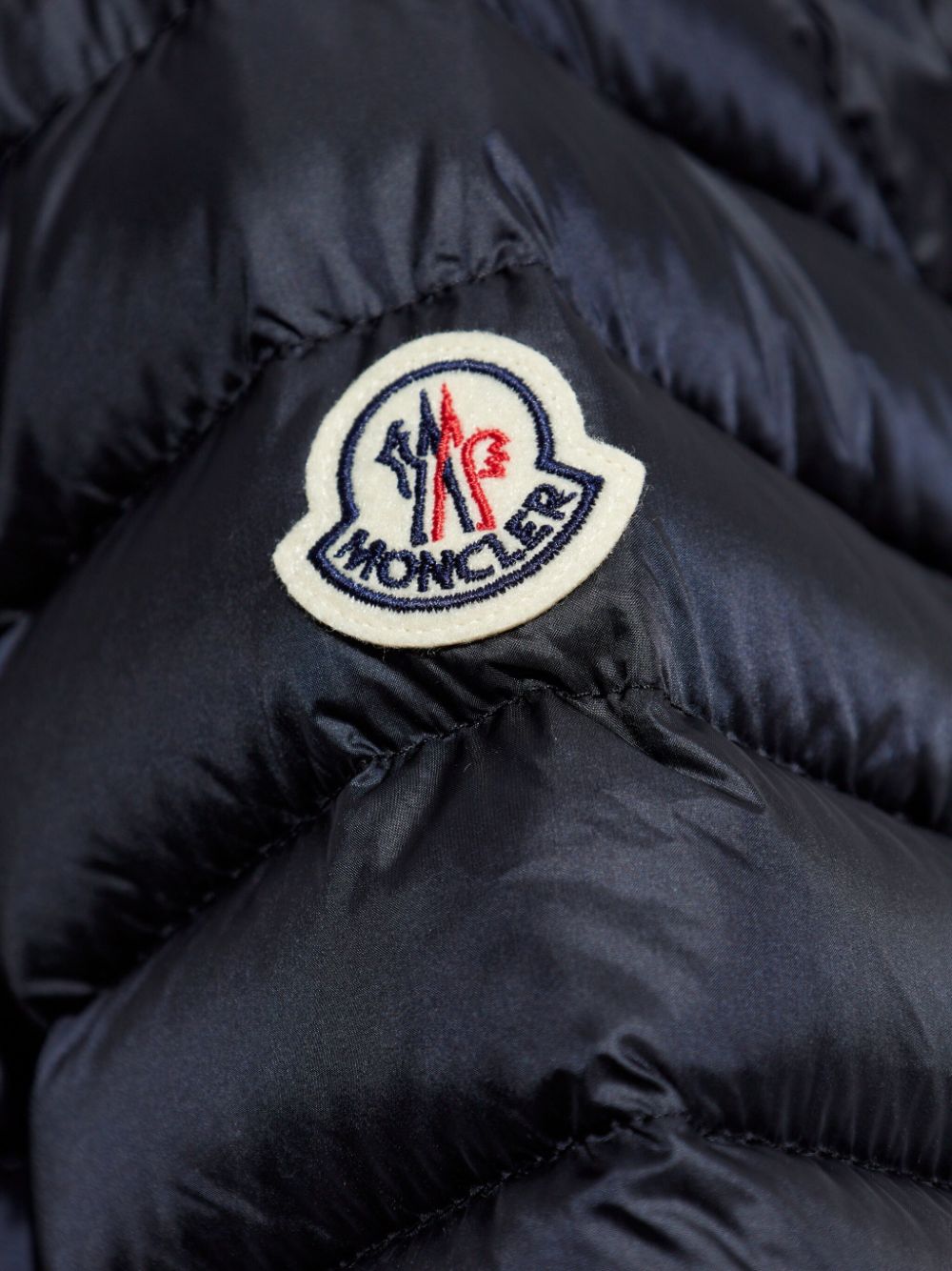 ss25---moncler pre---k10931a00004597yf778_1_p.jpg