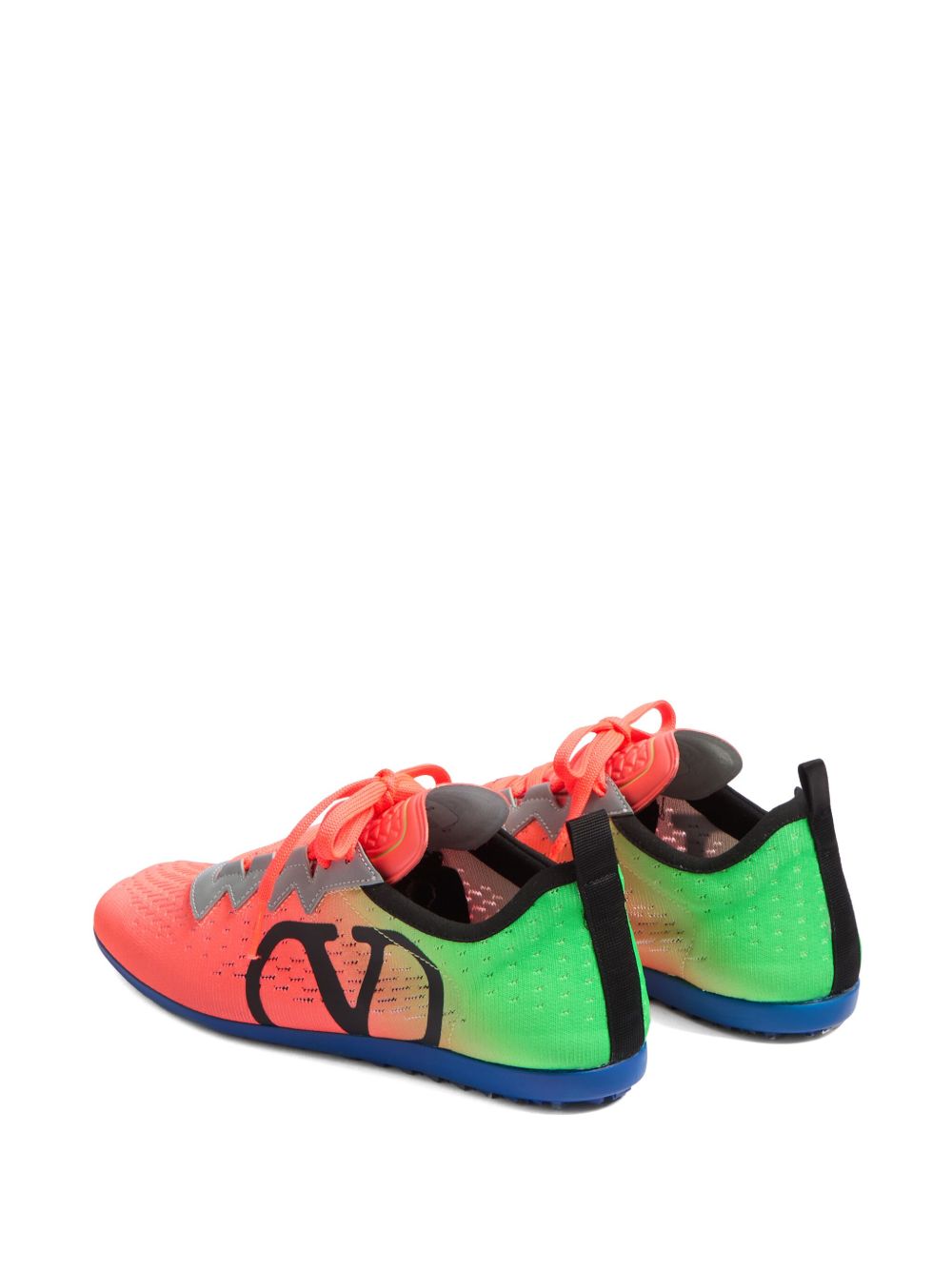 ss25---valentino garavani pre---ys0j55rwlrh8_2_p.JPEG
