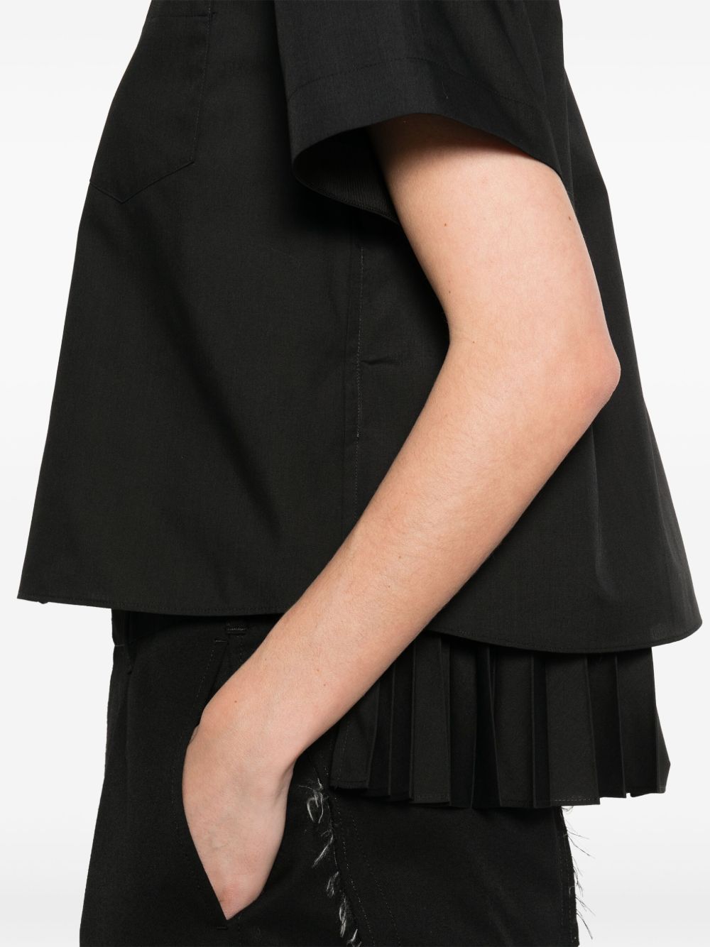 ss25---sacai pre---25-07762001_1_p.jpg