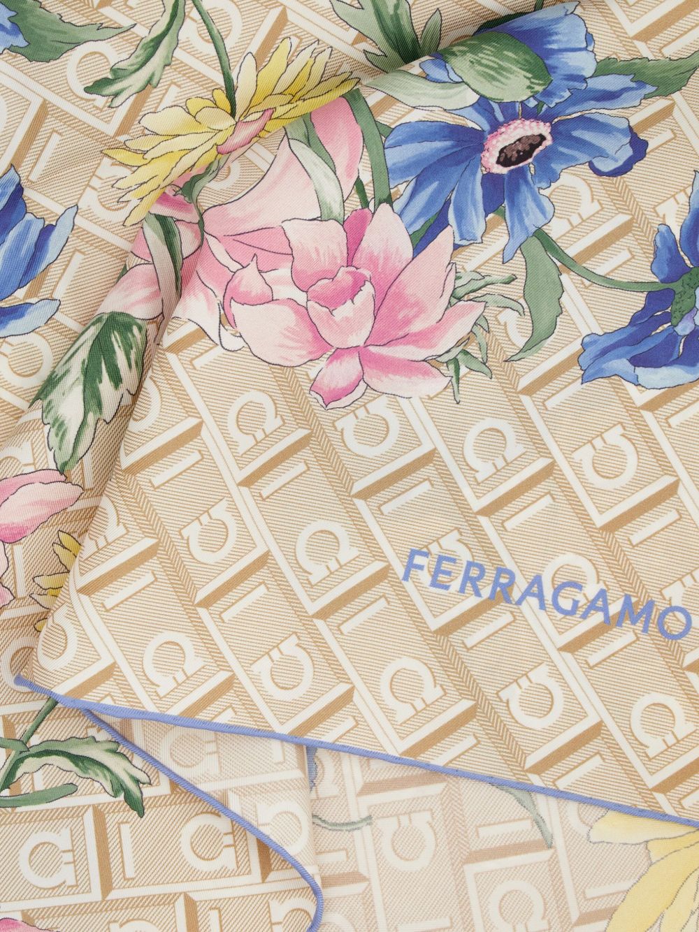 ss25---ferragamo pre---310193779524001_3_p.jpg