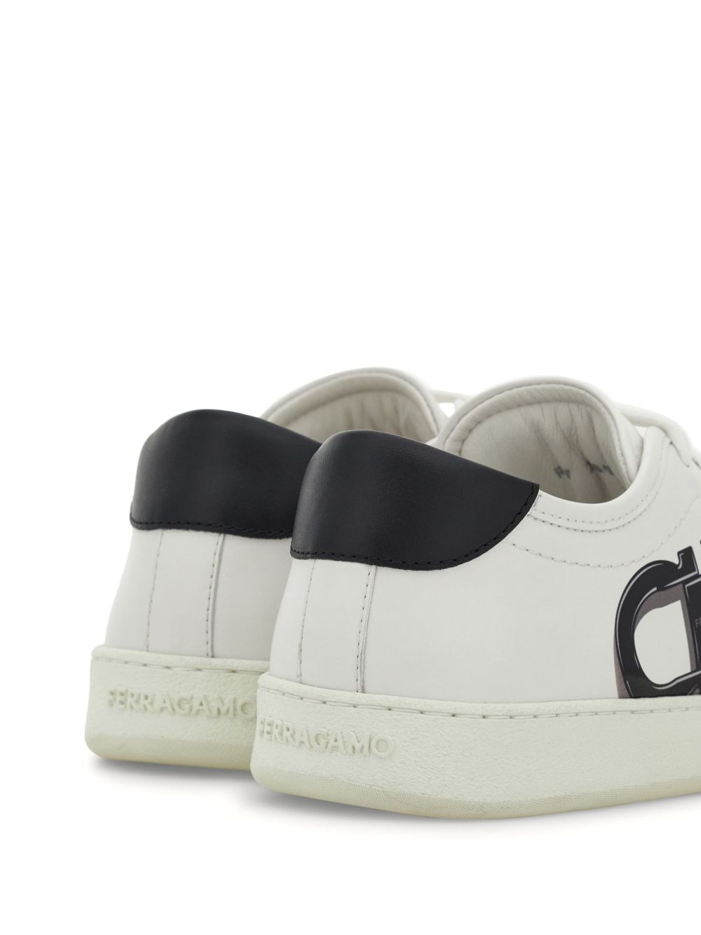 ss25---ferragamo pre---029835780991003_3_p.jpg