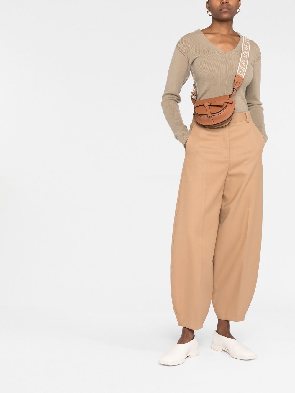 ss25---loewe pre---a650n46x132530_2_p.jpg