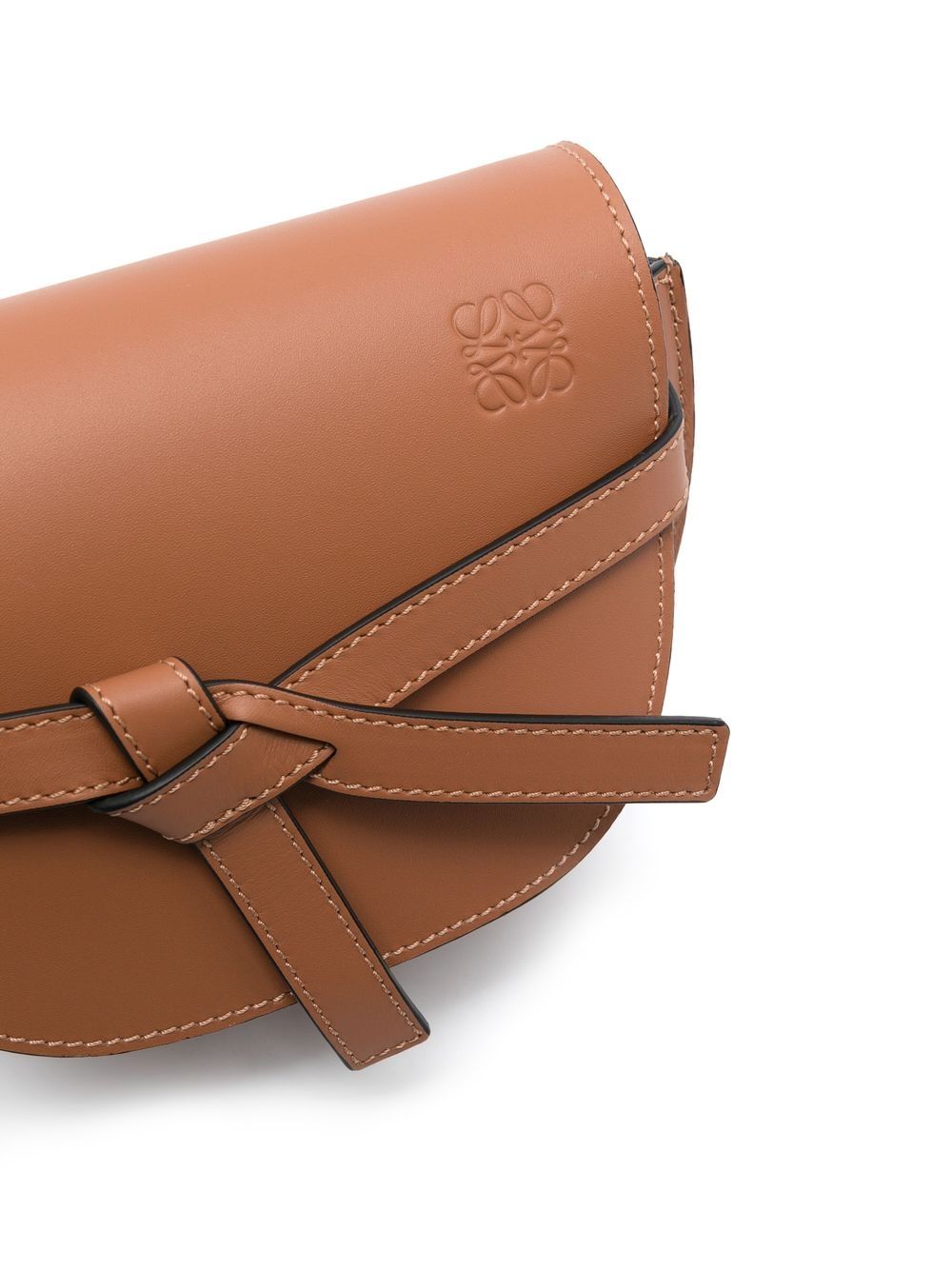 ss25---loewe pre---a650n46x132530_4_p.jpg