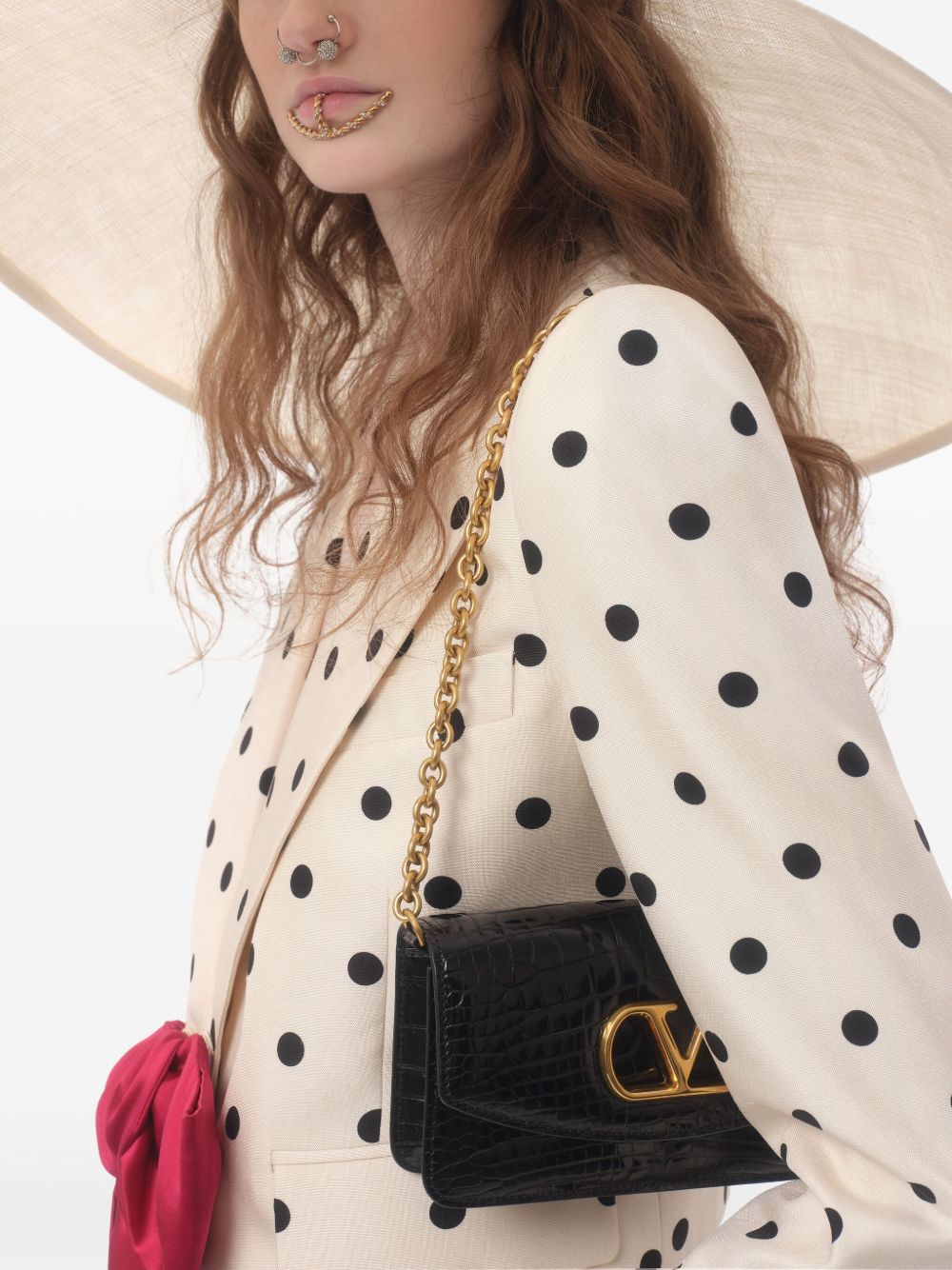 ss25---valentino main---bce4669afr8e_2_p.jpg