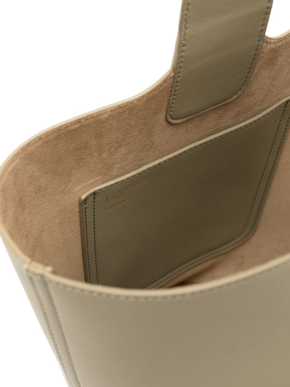ss25---loewe pre---aanbbbwx014787_4_p.jpg