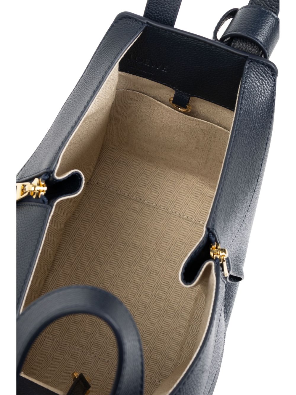 ss25---loewe pre---a538h13x235544_4_p.JPEG