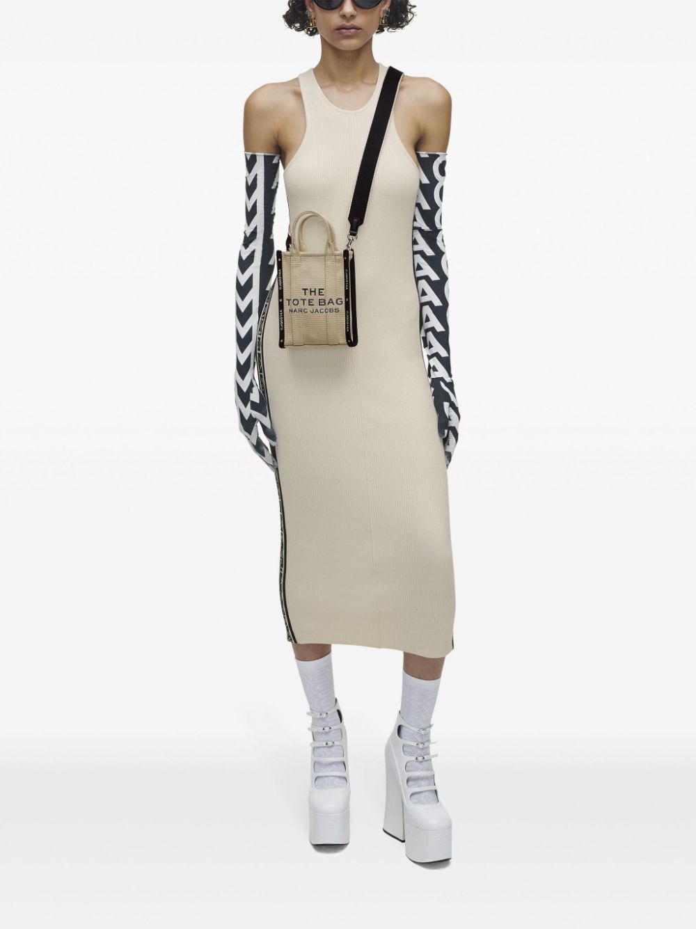ss25---marc jacobs pre---2r3hcr027h01263_6_p.jpg
