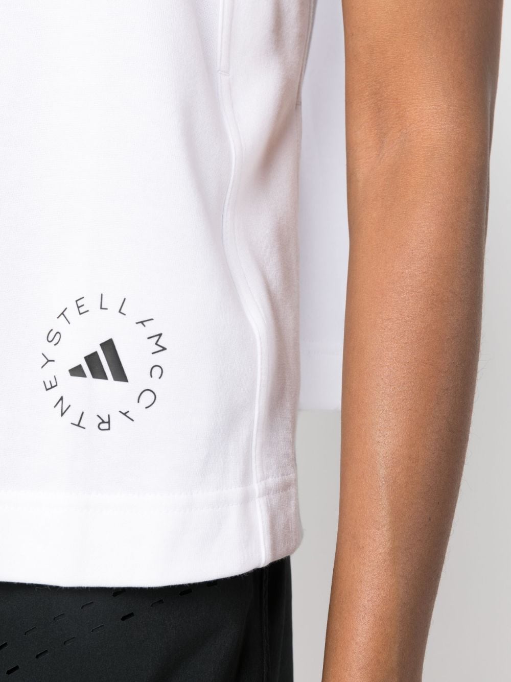 ss25---adidas by stella mccartney main---ib6858white_4_p.JPEG