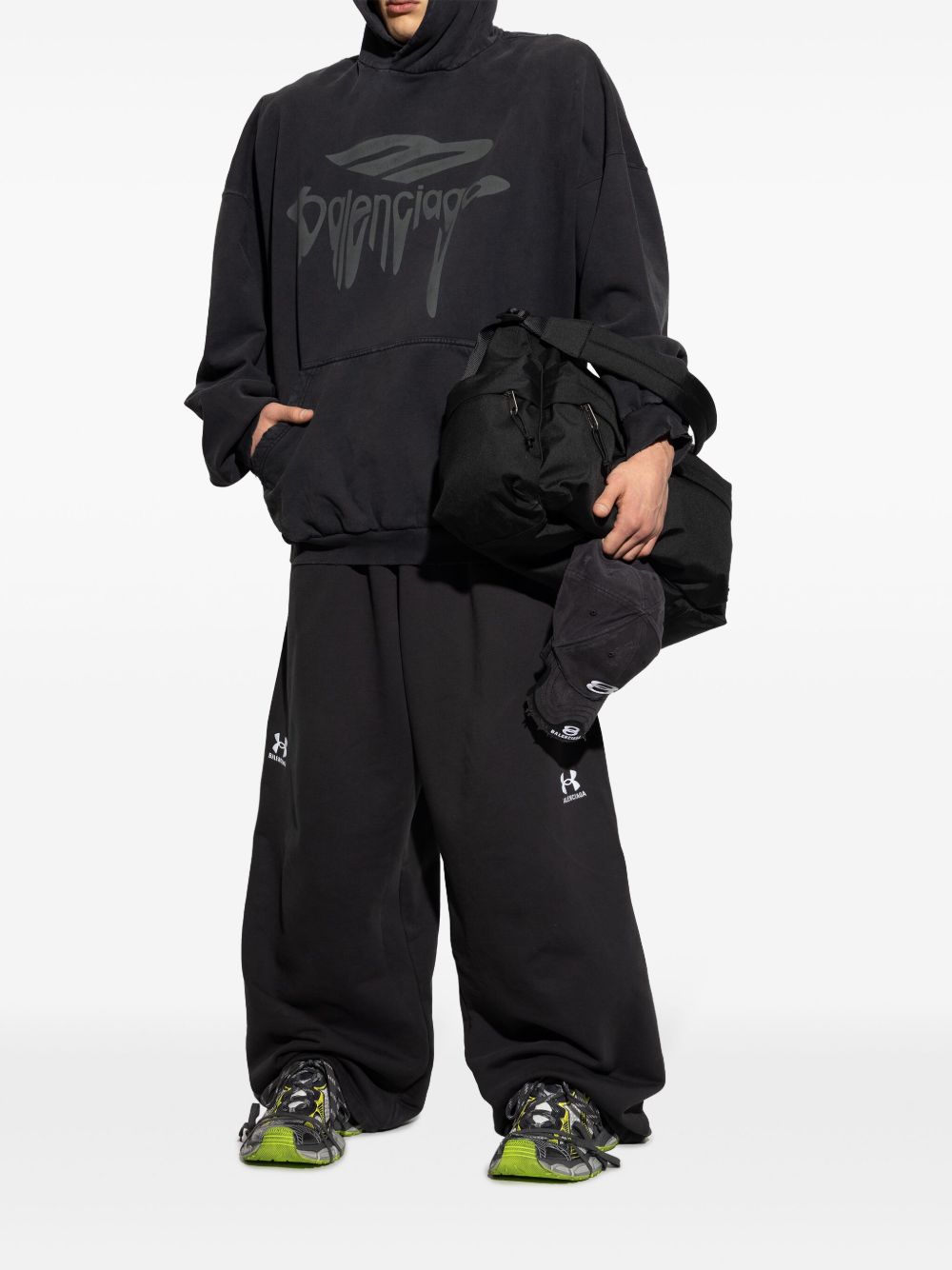 ss25---balenciaga pre---734734w3xl59237_2_p.jpg