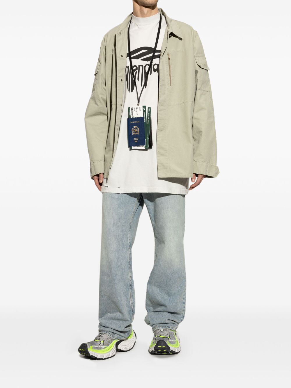 ss25---balenciaga pre---815859w2mv21937_1_p.jpg