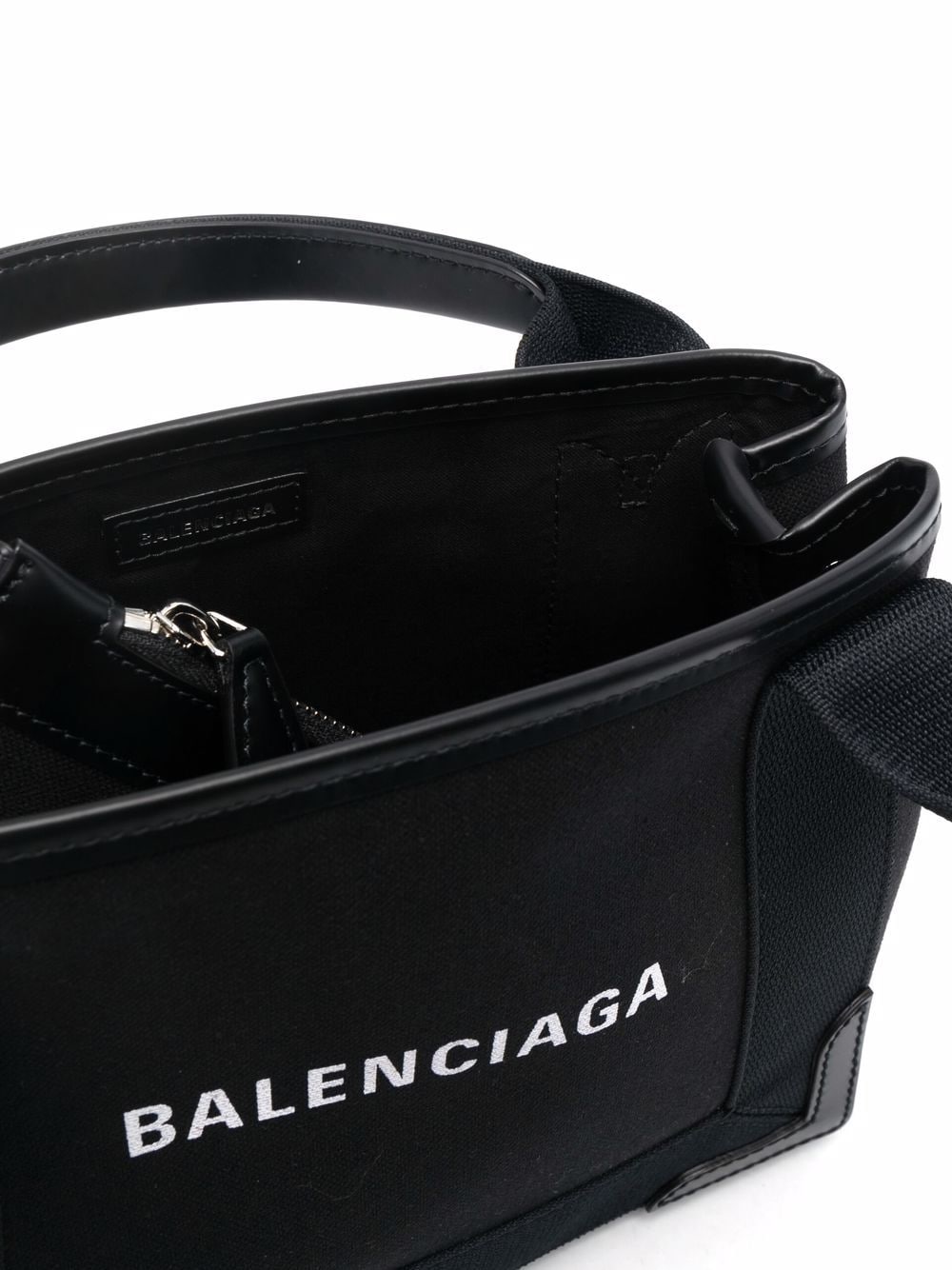 ss25---balenciaga pre---3903462hh3n1000_1_p.jpg