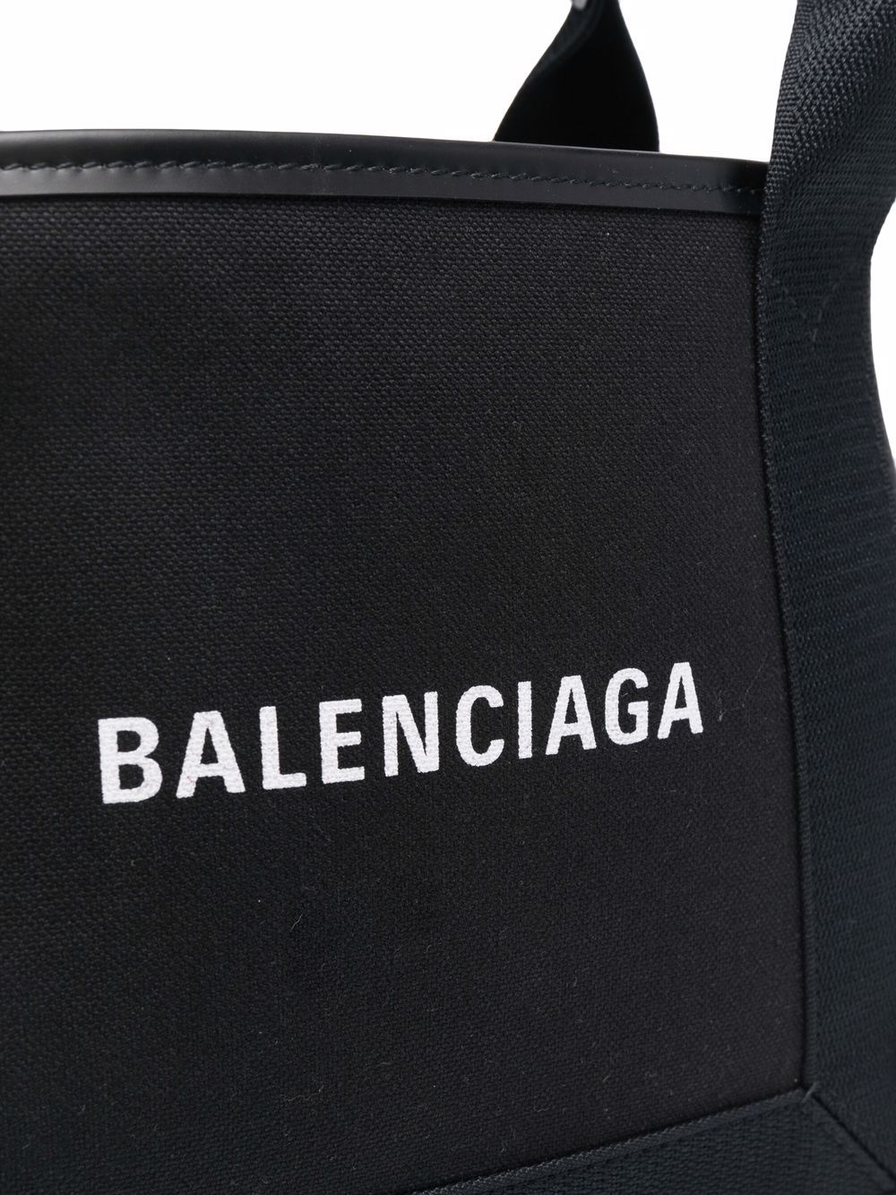 ss25---balenciaga pre---3903462hh3n1000_2_p.jpg