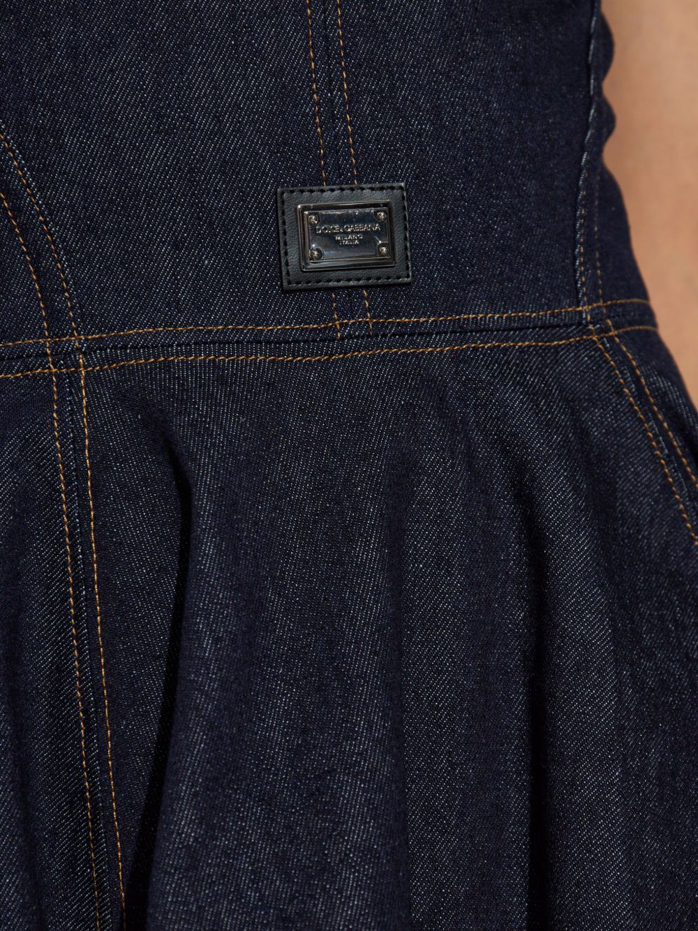 ss25---dolce () gabbana pre---f6h3sdg8mq7s9001_3_p.jpg