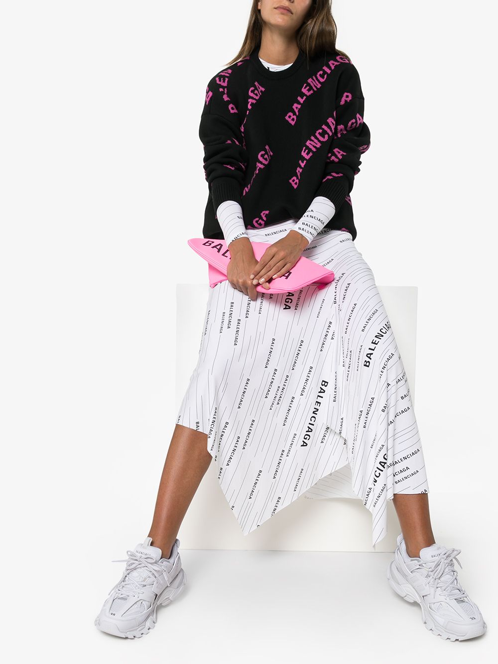 ss25---balenciaga pre---542436w1gb19000_1_p.jpg