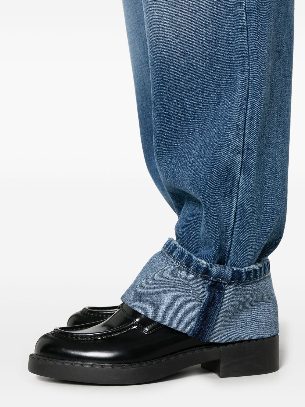 ss25---prada main---gfp52216pkf0v3n_3_p.jpg