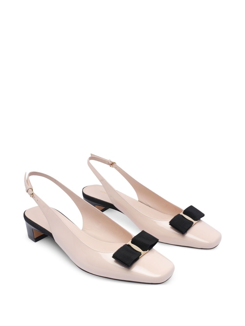 ss25---ferragamo main---01j701782494005_3_p.JPEG