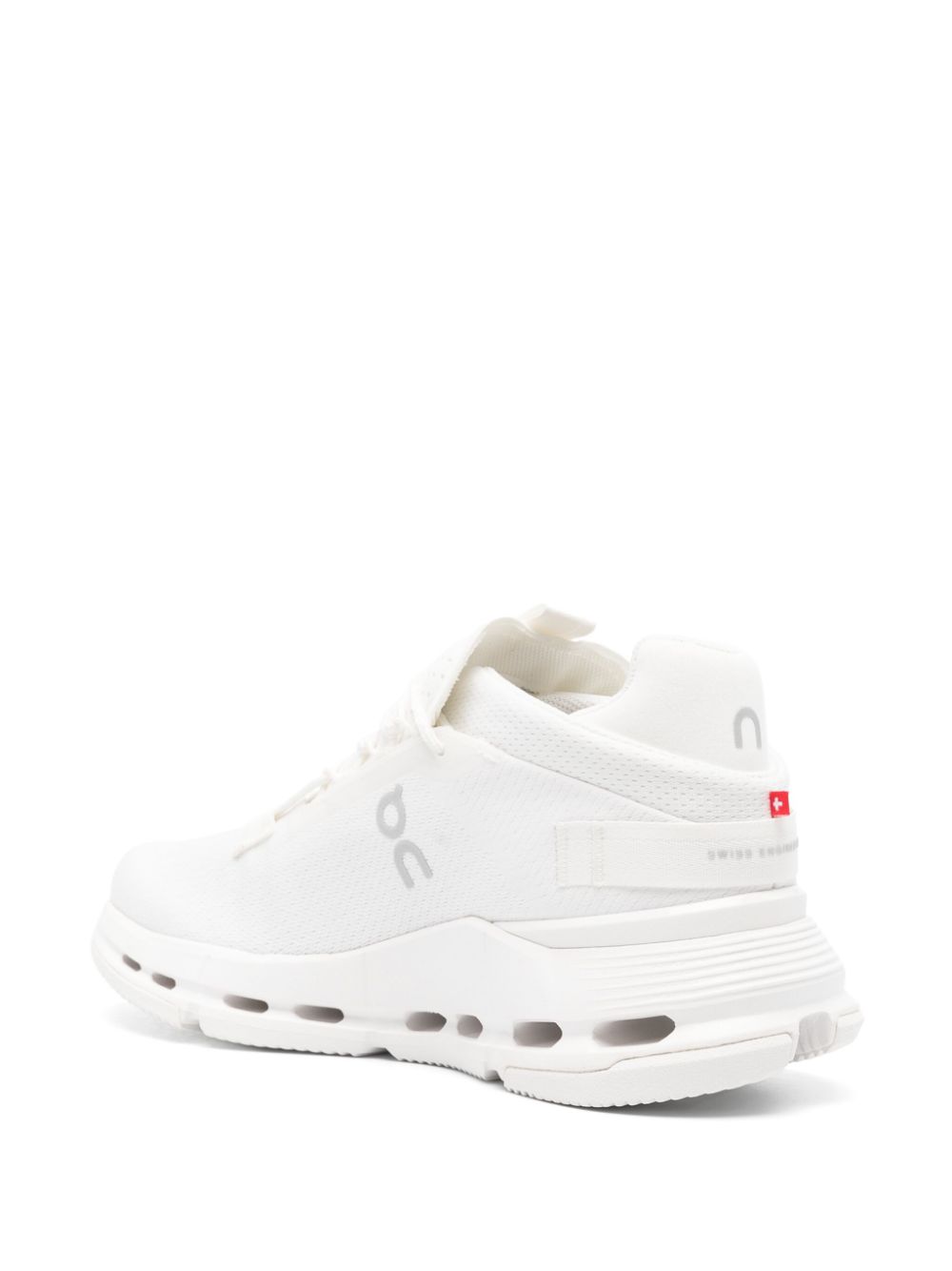 ss25---on running---3we30220108allwhite_3_p.jpg