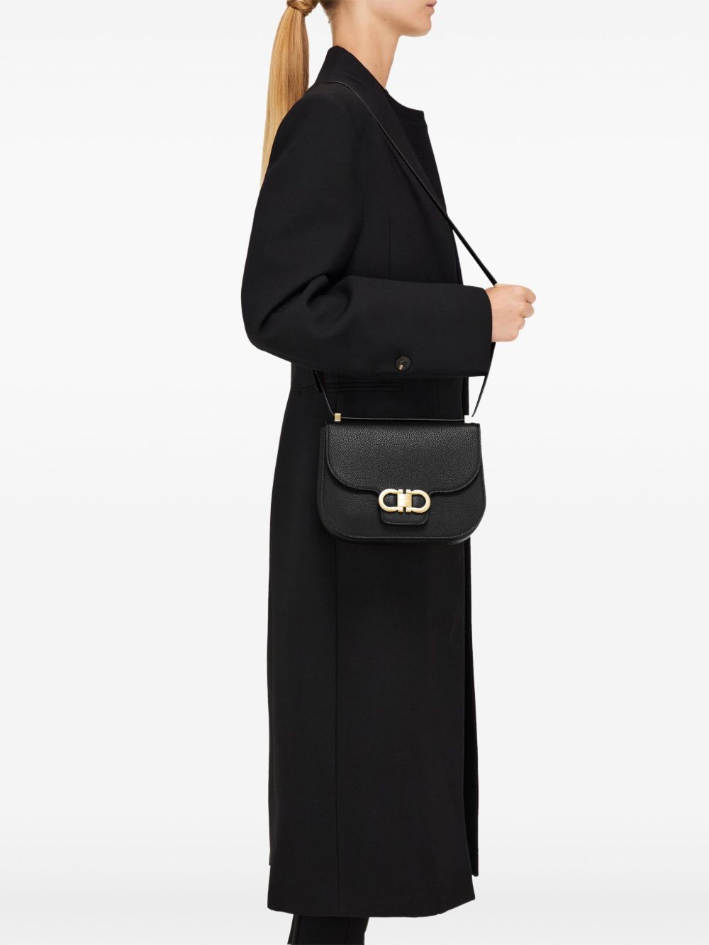 ss25---ferragamo pre---219867781033005_2_p.jpg
