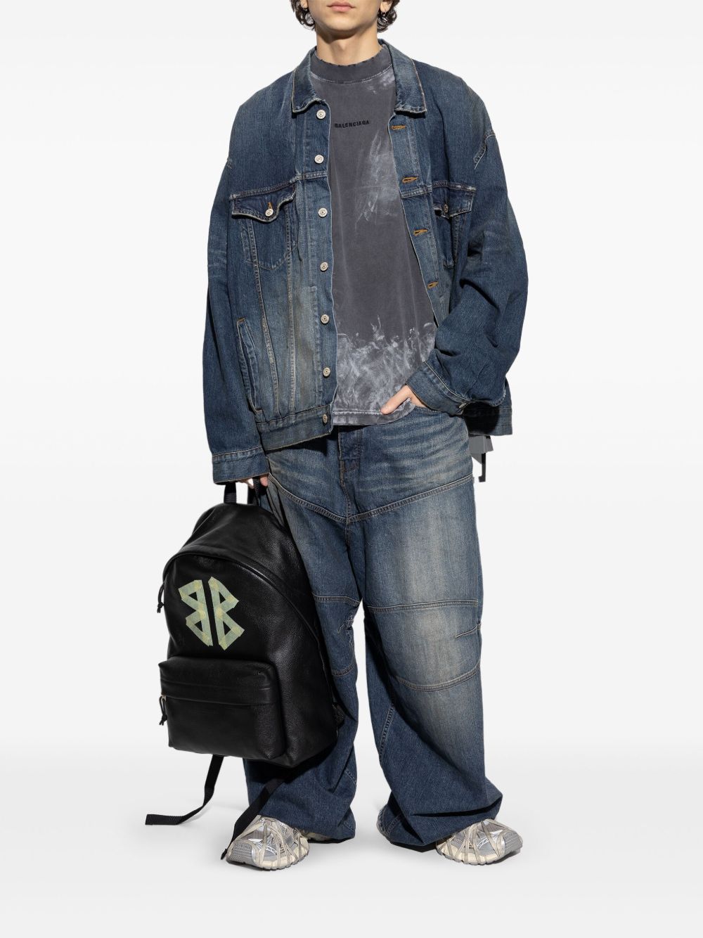 ss25---balenciaga pre---738738trwa73020_1_p.jpg