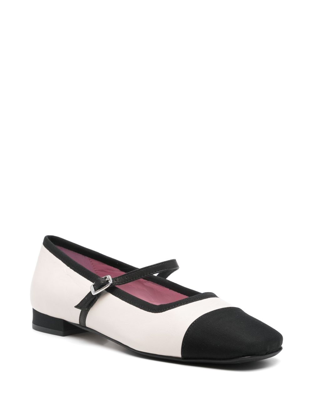 ss25---carel paris main---gisele33277522_3_p.jpg