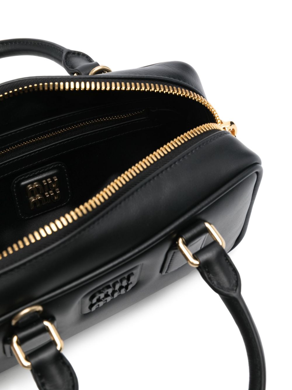 ss25---miu miu pre---5bb142acr3f0002_2_p.jpg