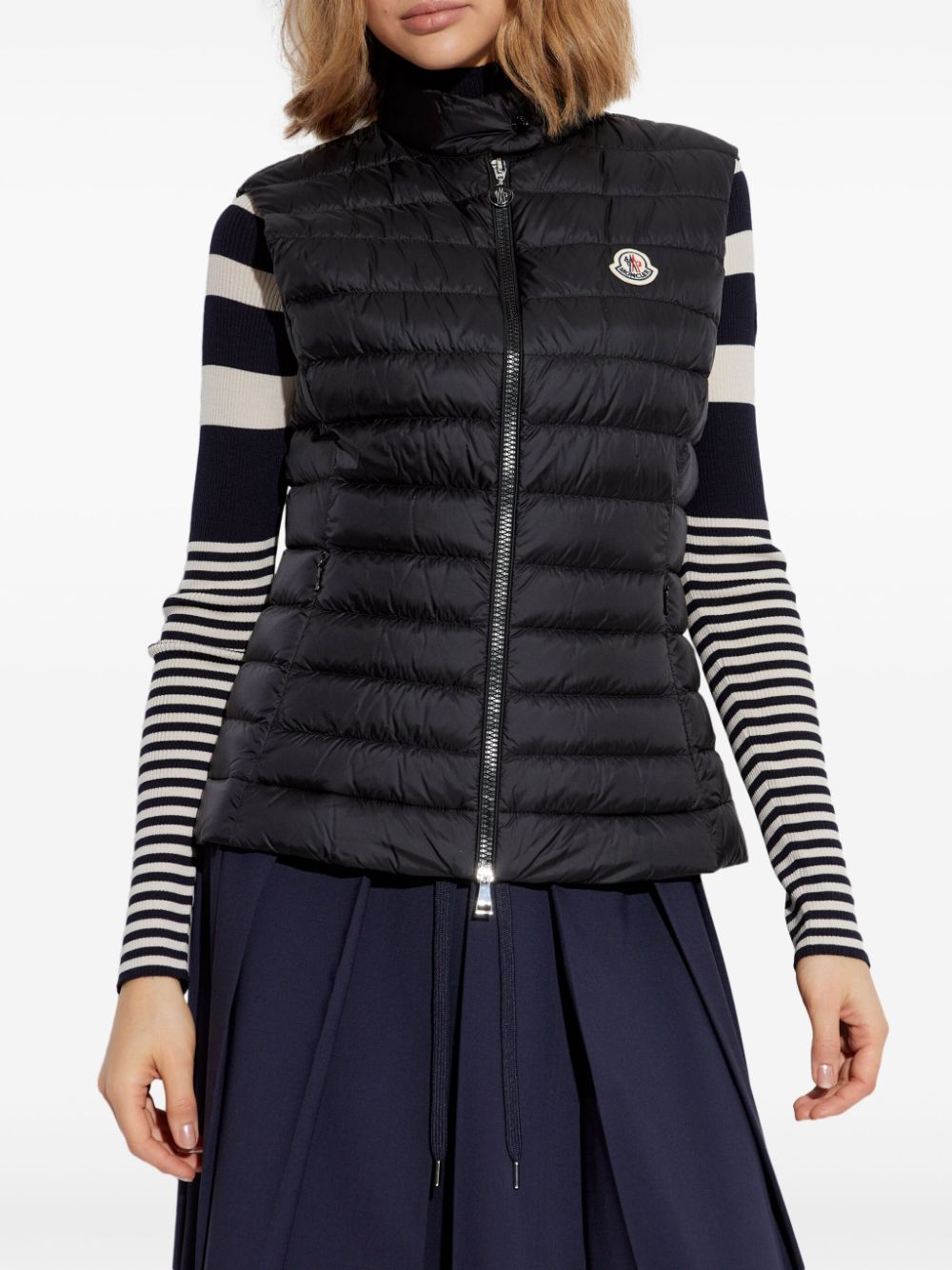 ss25---moncler pre---k10931a00067597yf999_2_p.jpg