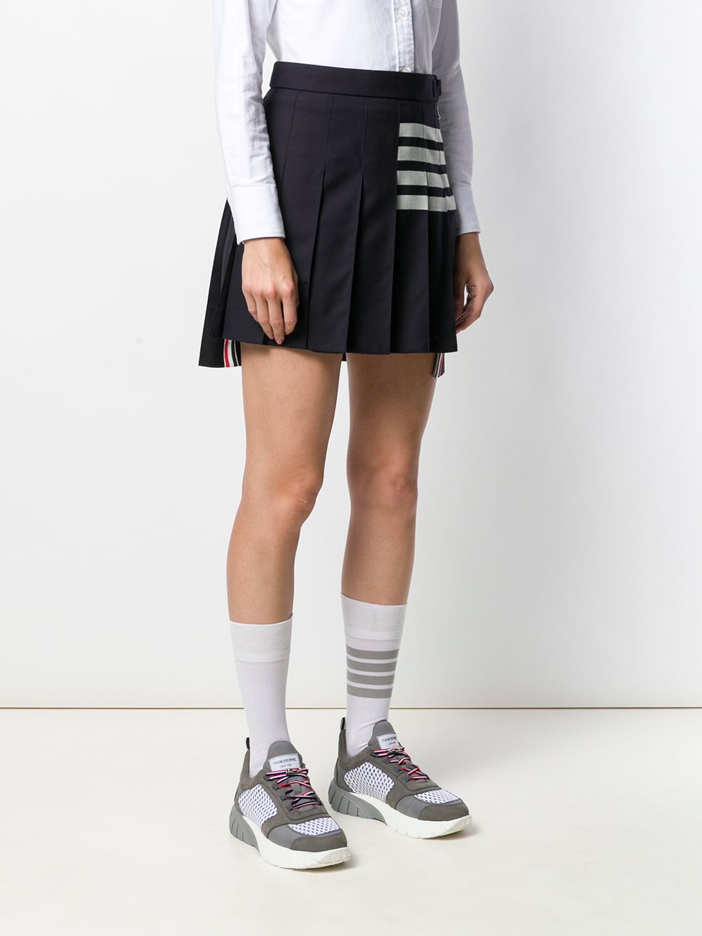 ss25---thom browne pre---fgc402v06146415_2_p.JPEG