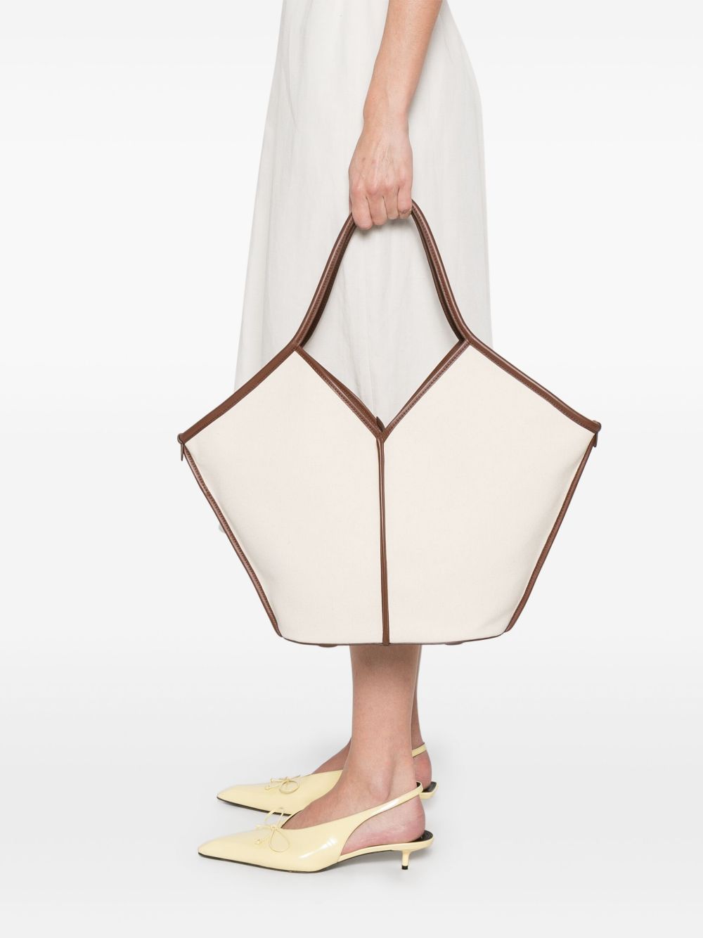 ss25---hereu pre---wbcalebeige()chestnut_4_p.jpg