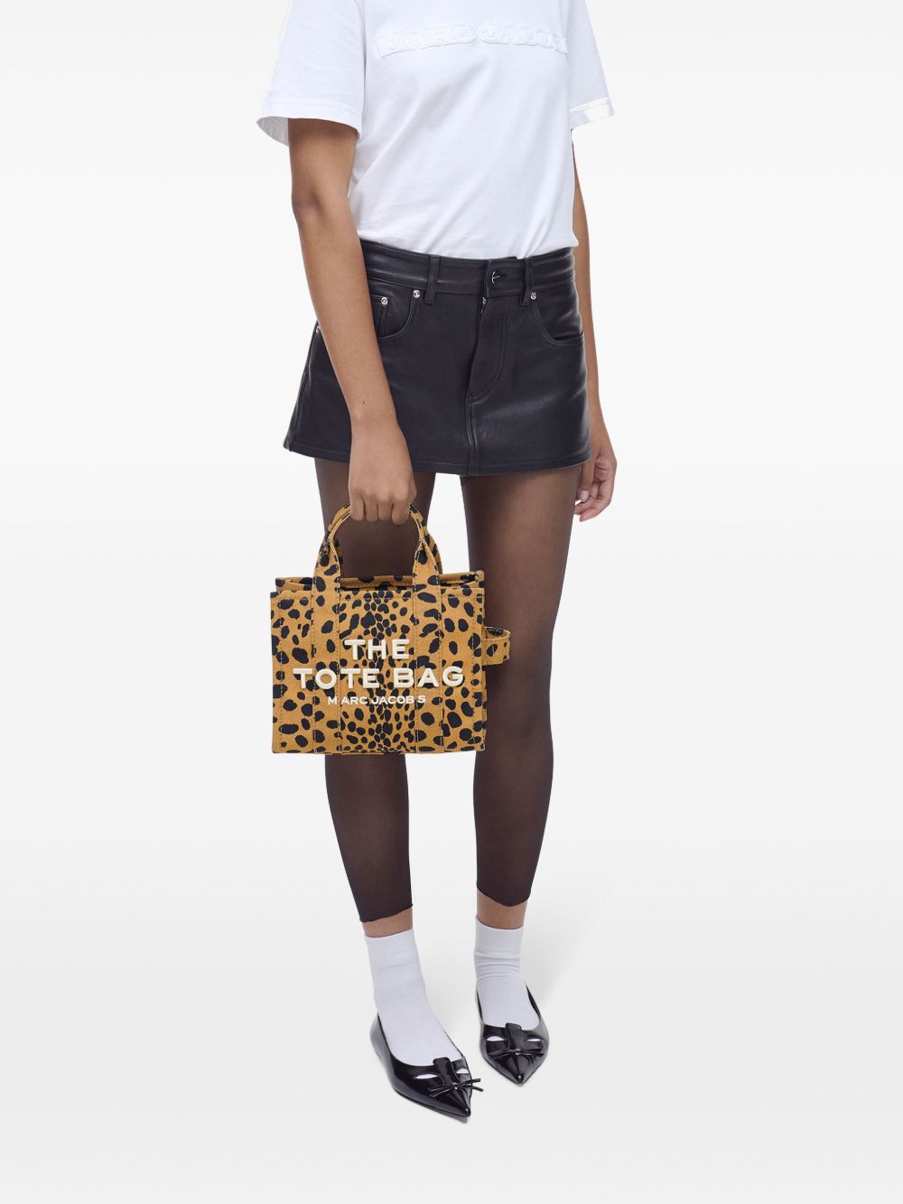 ss25---marc jacobs pre---2r4htt028h03002_5_p.jpg