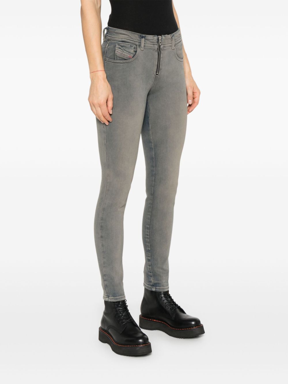ss25---diesel pre---a1658709k6301_2_p.jpg