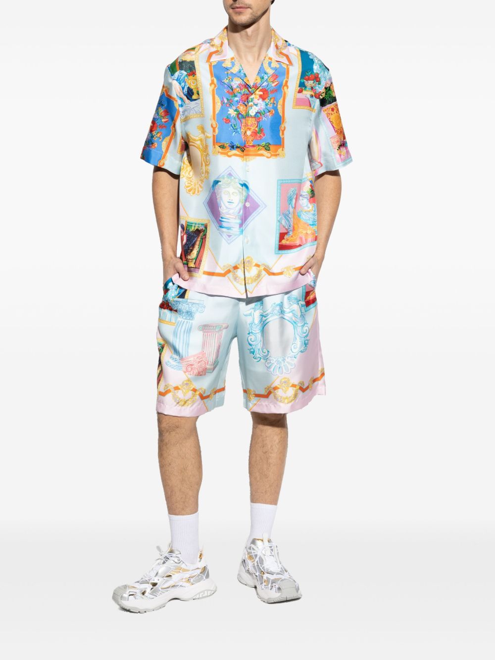ss25---versace pre---10024761a129955x590_3_p.jpg