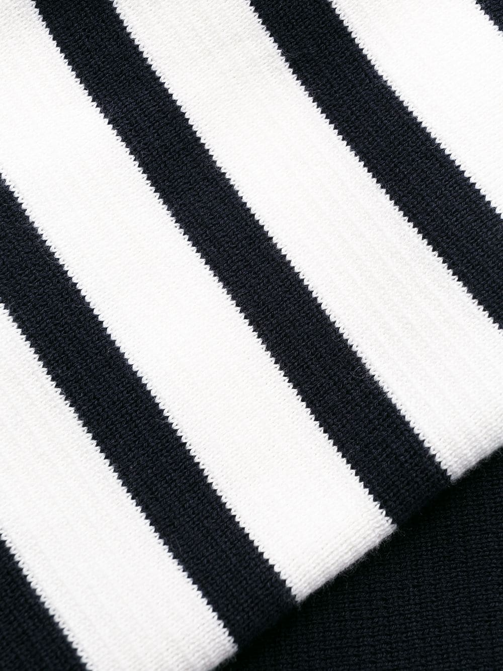 ss25---thom browne pre---fka239a00219415_5_p.jpg