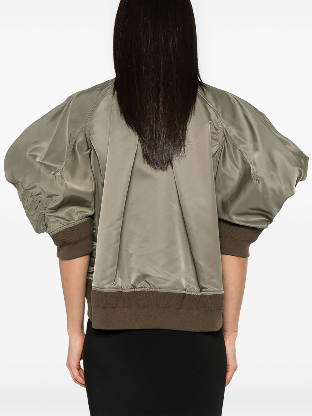 ss25---sacai pre---25-07672550_3_p.jpg